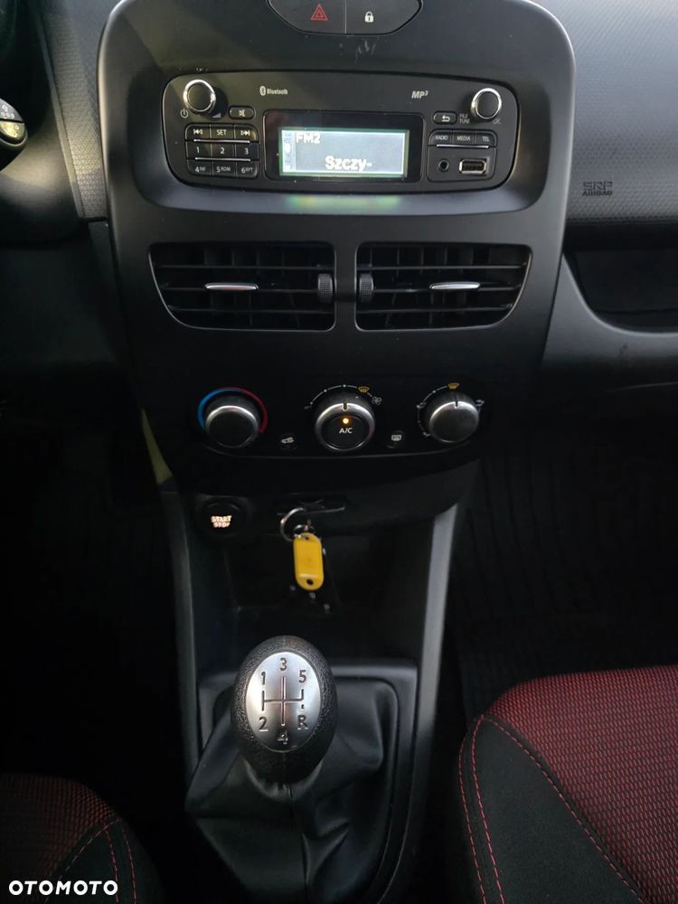 Renault Clio 1.2 16V 75 Expression - 26