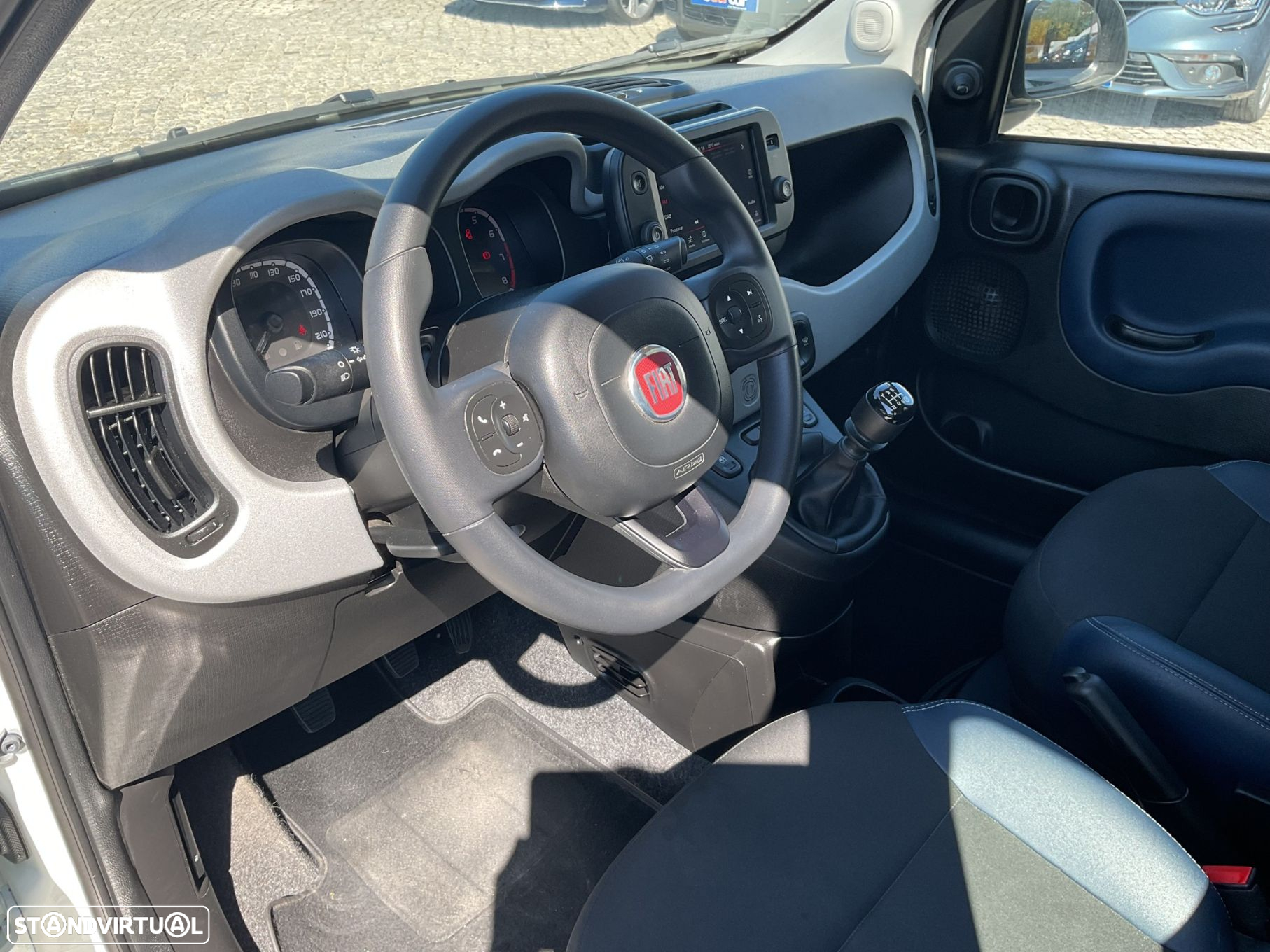 Fiat Panda 1.0 Hybrid City Cross - 24