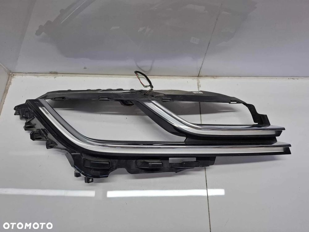 LAMPA PRAWA PRZEDNIA PRZÓD RAMKA ŚWIATŁOWÓD MODUŁ VW ARTEON 3G8 FULL LED - 2