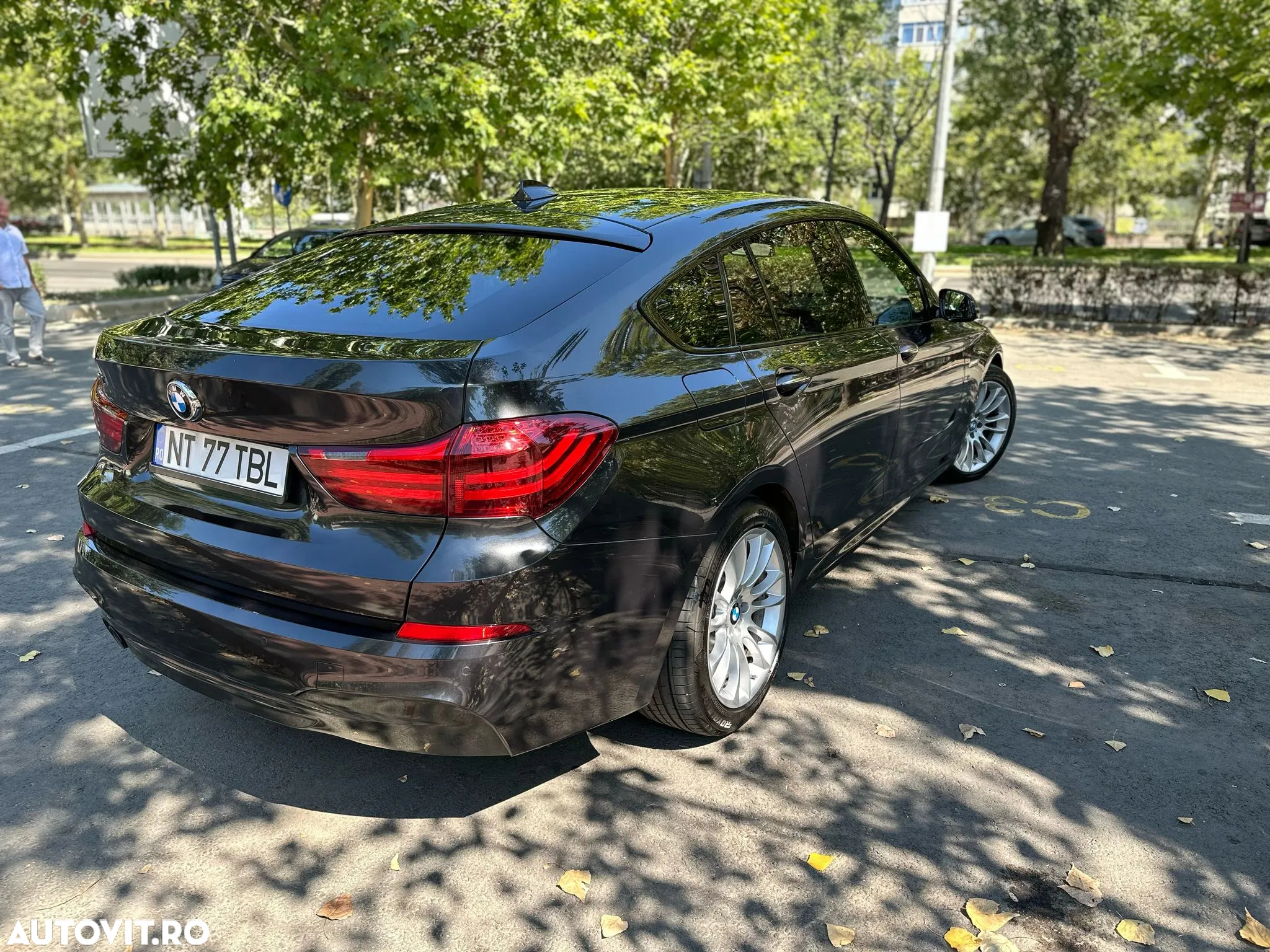 BMW Seria 5 530d xDrive AT - 3