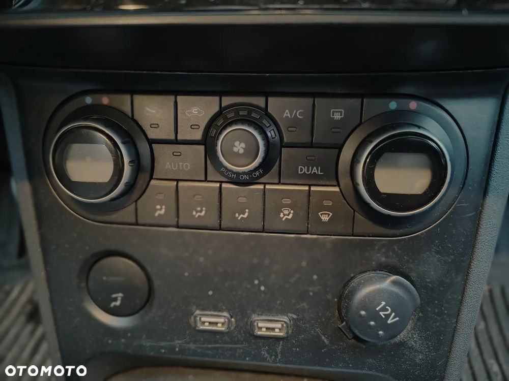 Nissan Qashqai 2.0 dCi DPF acenta - 15