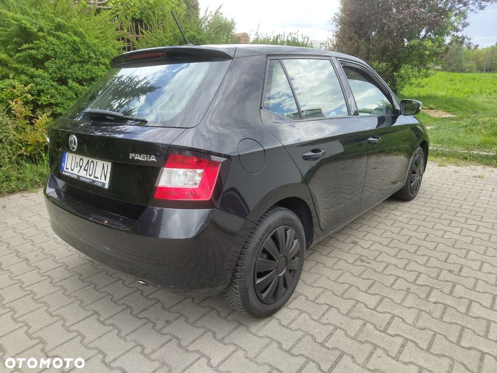 Skoda Fabia 1.0 Edition - 2