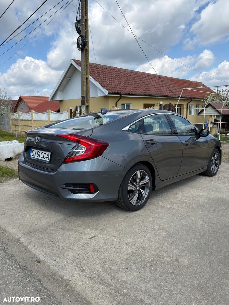 Honda Civic 1.5 VTEC Turbo Elegance Navi - 4