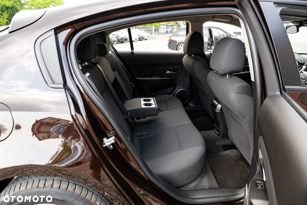 Chevrolet Cruze - 21