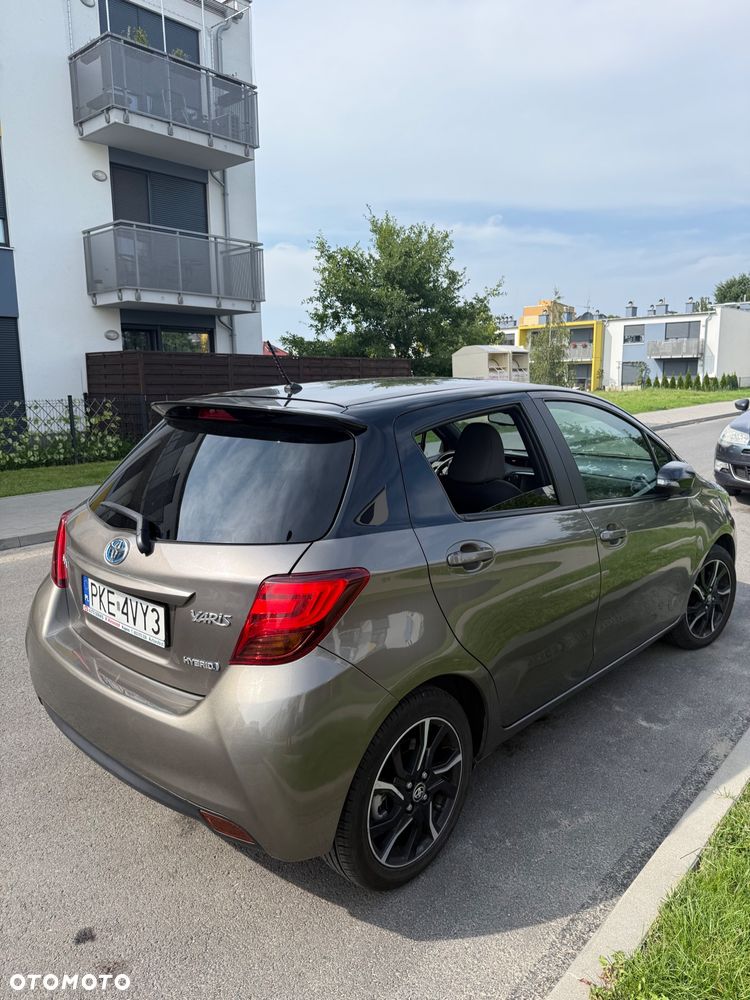 Toyota Yaris 1.5 VVT-i Comfort mit Design Paket - 11