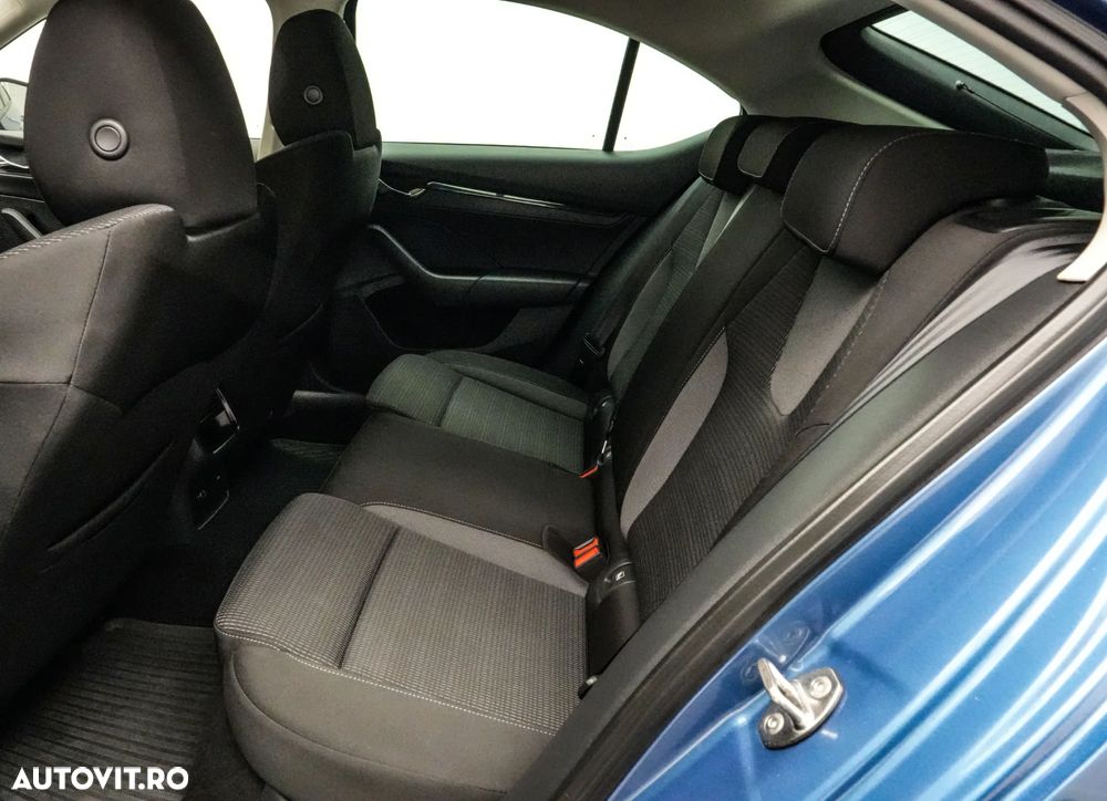 Skoda Octavia 2.0 TDI Style - 16