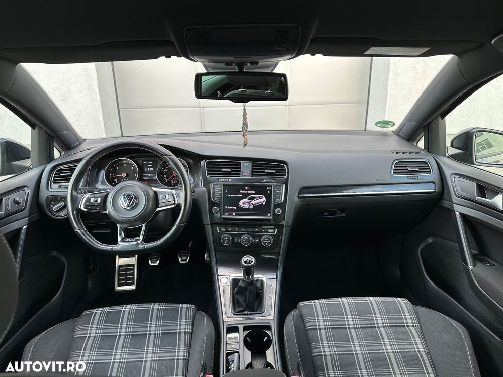 Volkswagen Golf 2.0 TDI GTD - 5