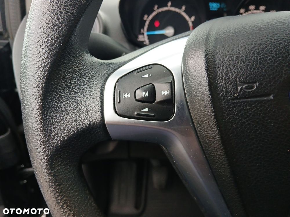 Ford Fiesta 1.25 Ambiente - 24