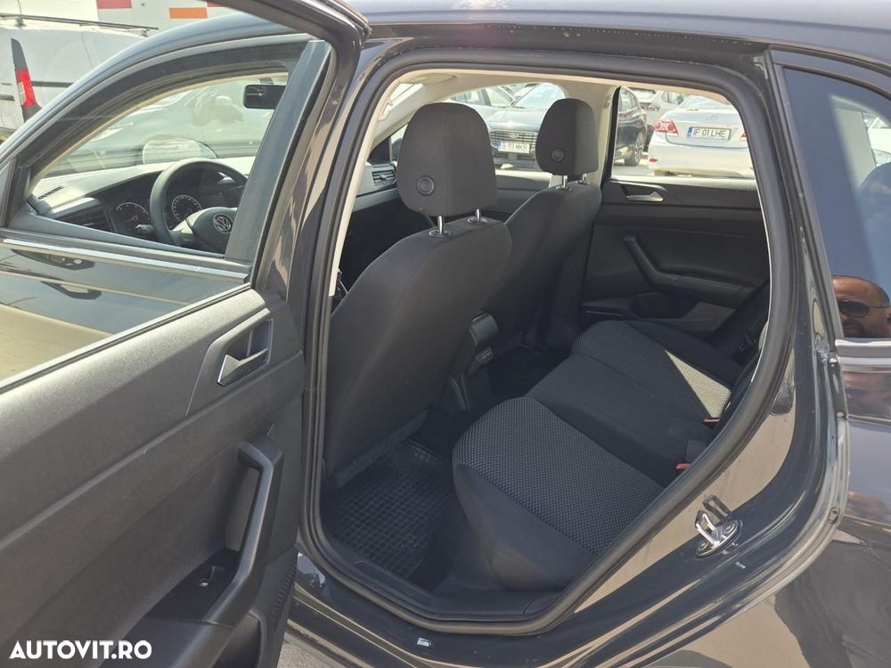 Volkswagen Polo - 11