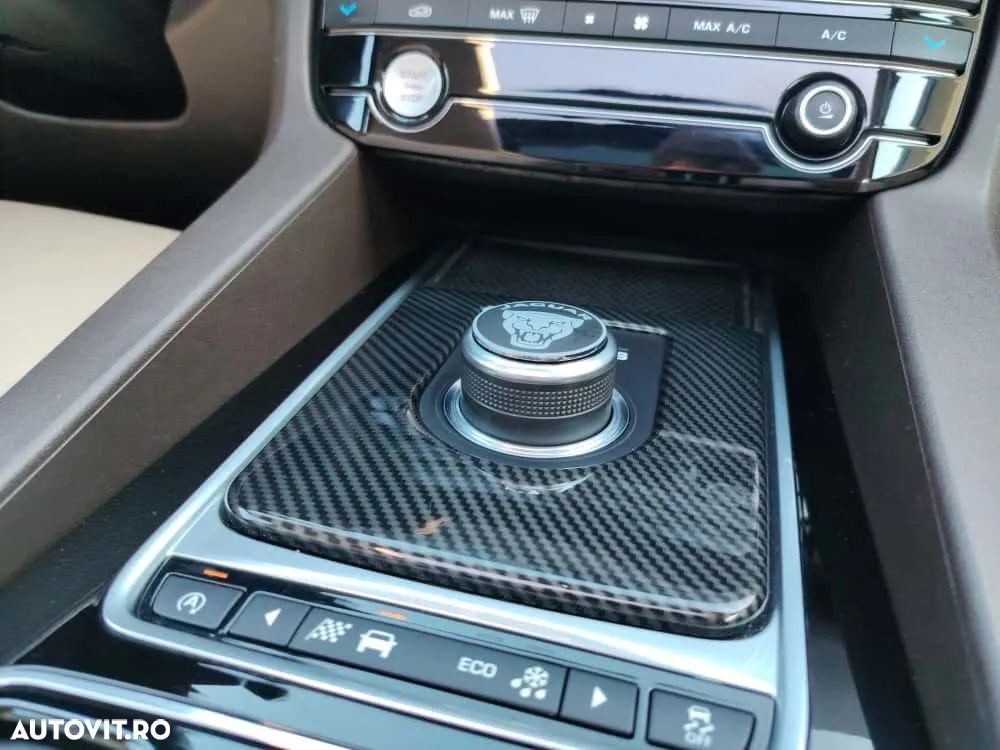 Jaguar F-Pace 20d AWD Prestige - 7
