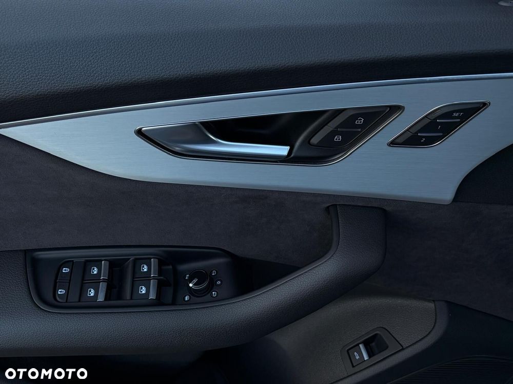 Audi Q7 55 TFSI mHEV Quattro S Line Tiptr - 16