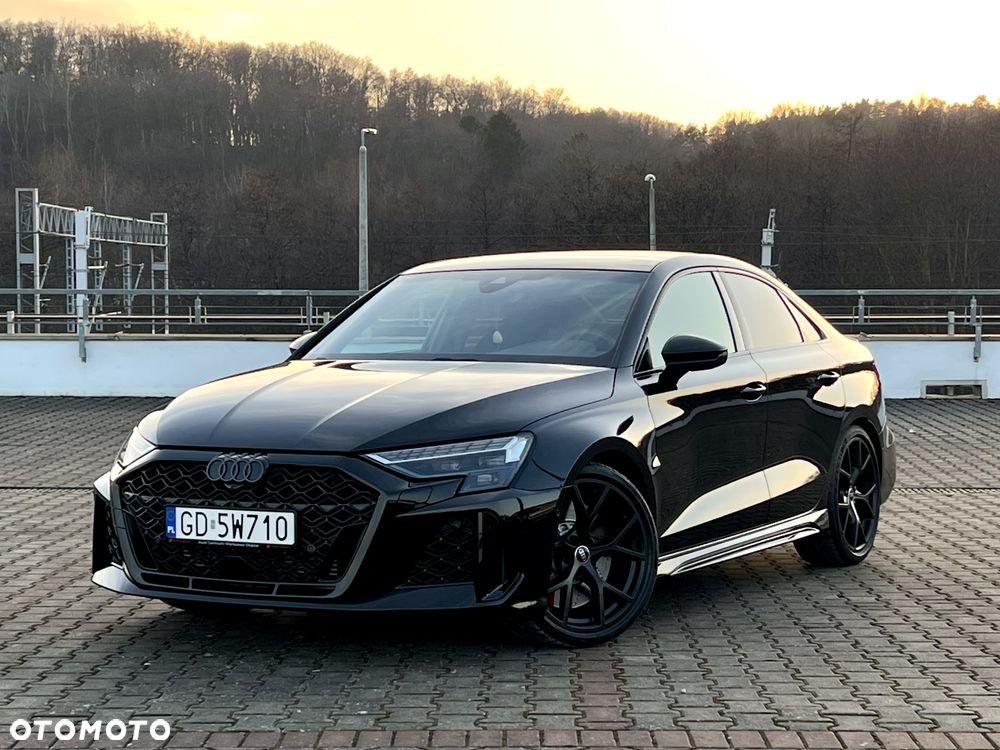 Audi RS3 Sportback - 1