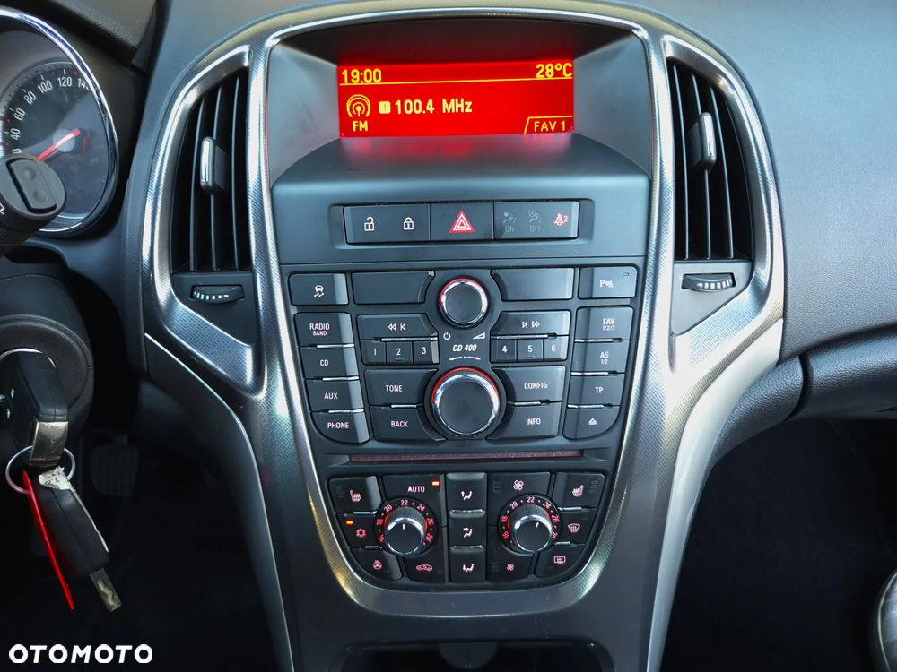 Opel Astra 1.6 Turbo Innovation - 18