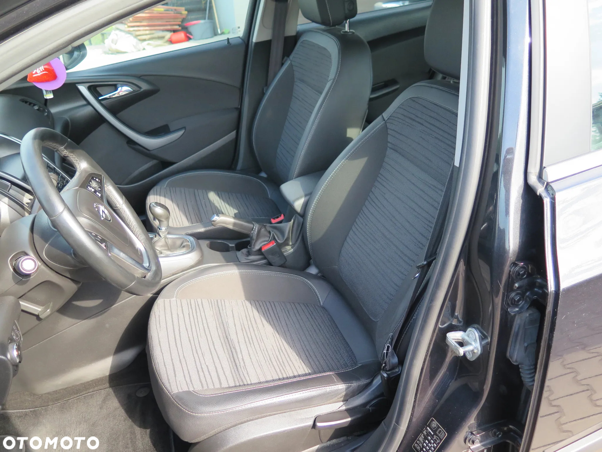 Opel Astra IV 1.4 T Energy EU6 - 12