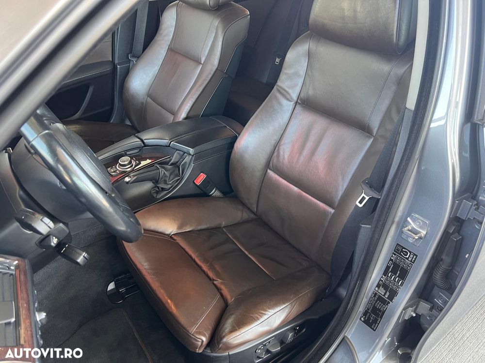 BMW Seria 5 520d Aut. Edition Exclusive - 13