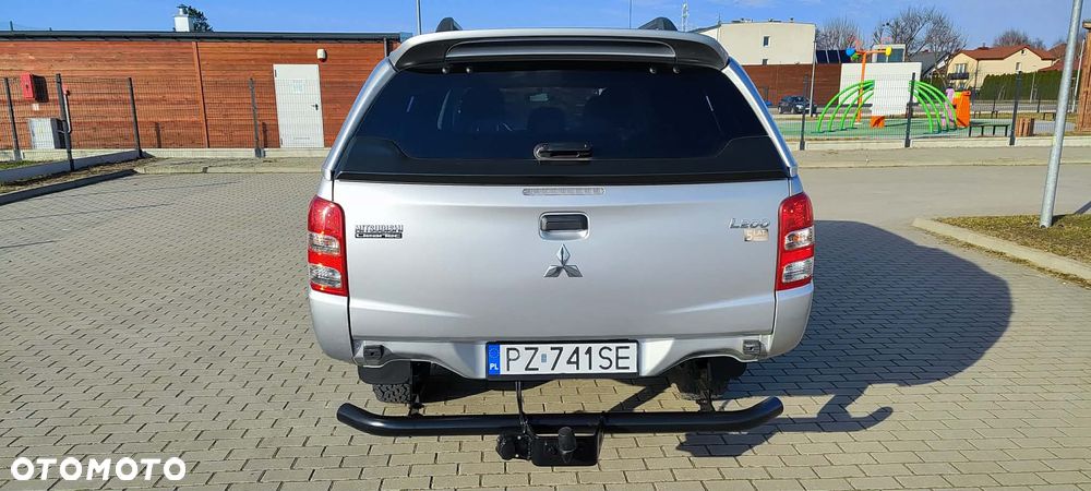 Mitsubishi L200 Pick Up 4x4 S&S Double Cab Basis - 11