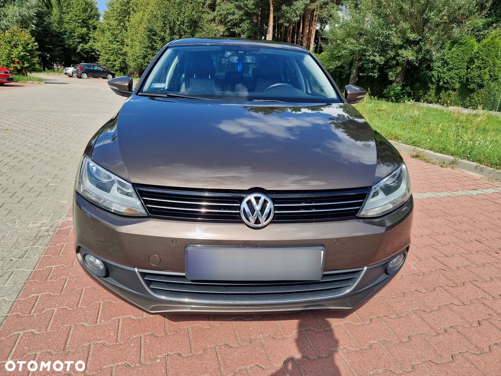 Volkswagen Jetta 1.4 TSI Highline DSG - 2