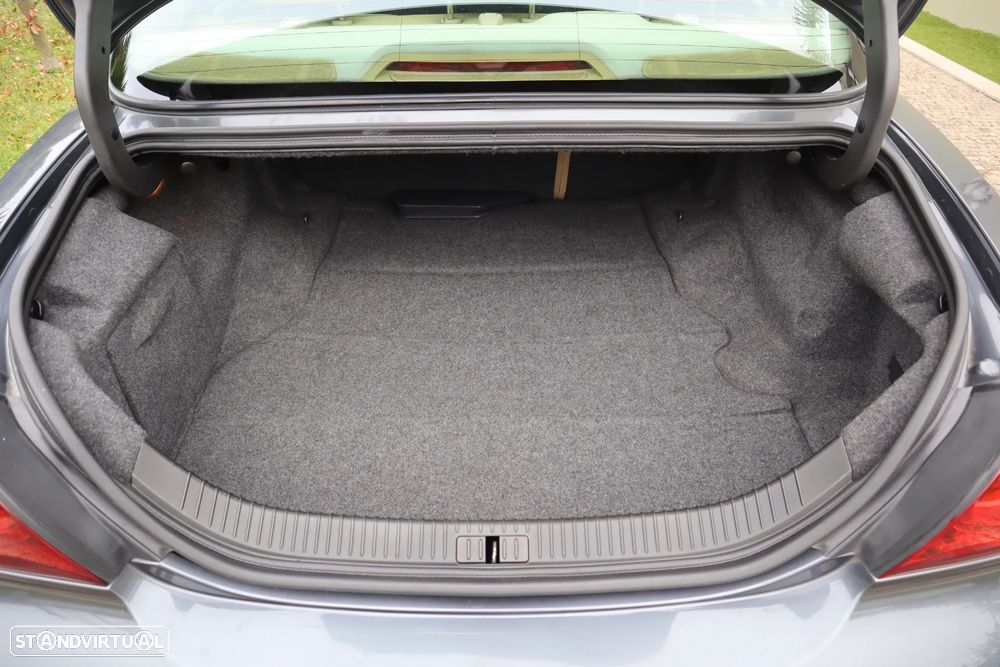 Jaguar S-Type 2.7 Twin Turbo Executive - 12