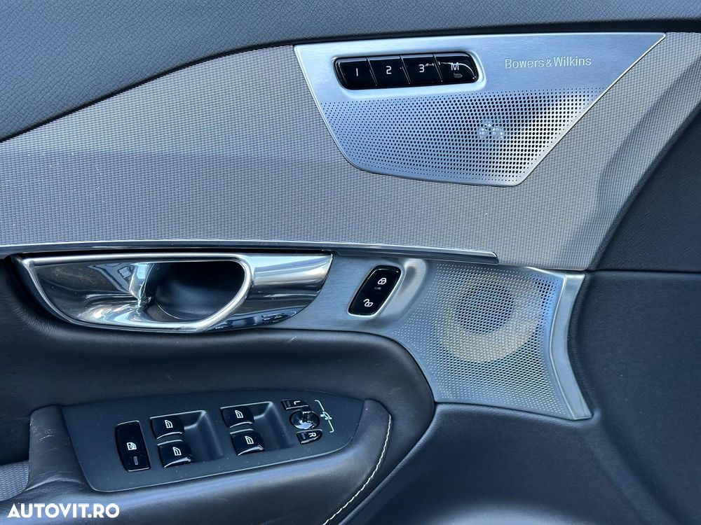 Volvo XC 90 D5 AWD Geartronic Inscription - 22