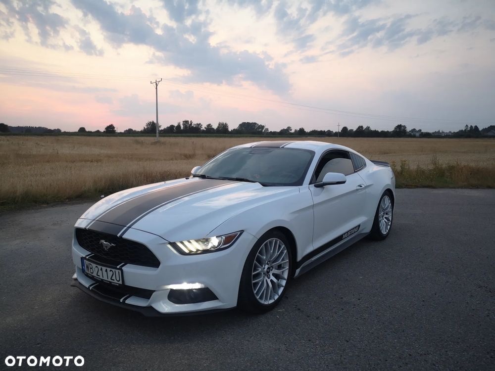 Ford Mustang 2.3 Eco Boost - 35