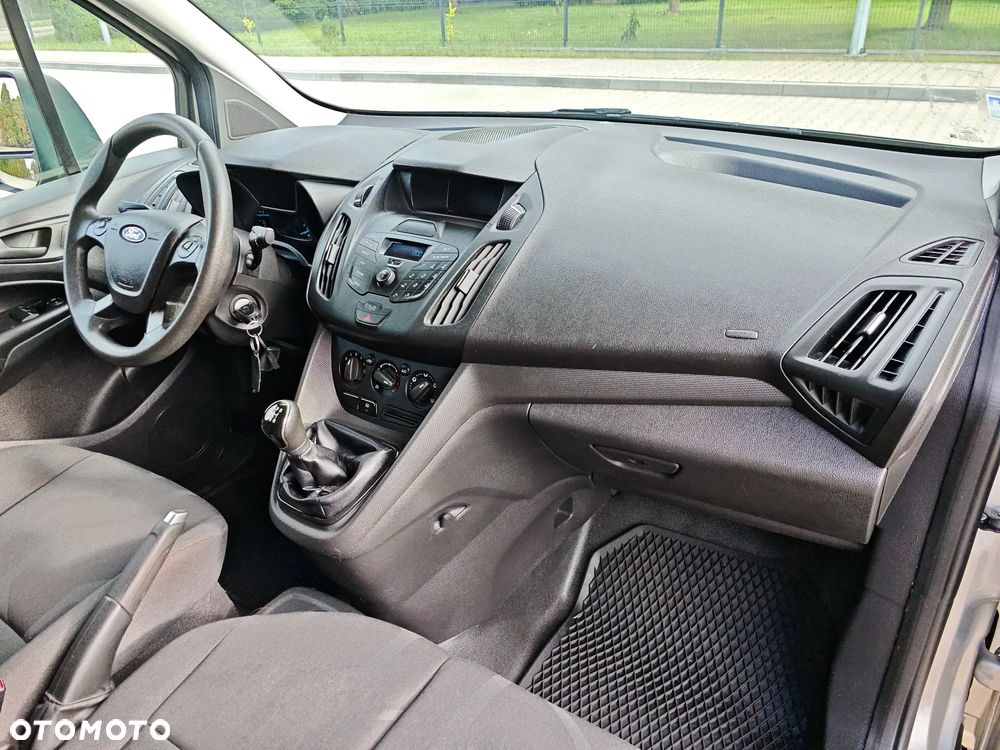 Ford Transit Connect - 19