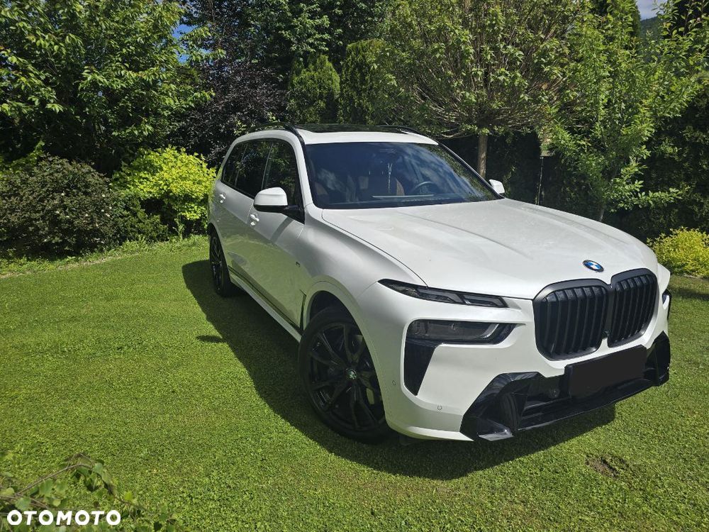 BMW X7 xDrive40d mHEV Individual Edition sport - 4