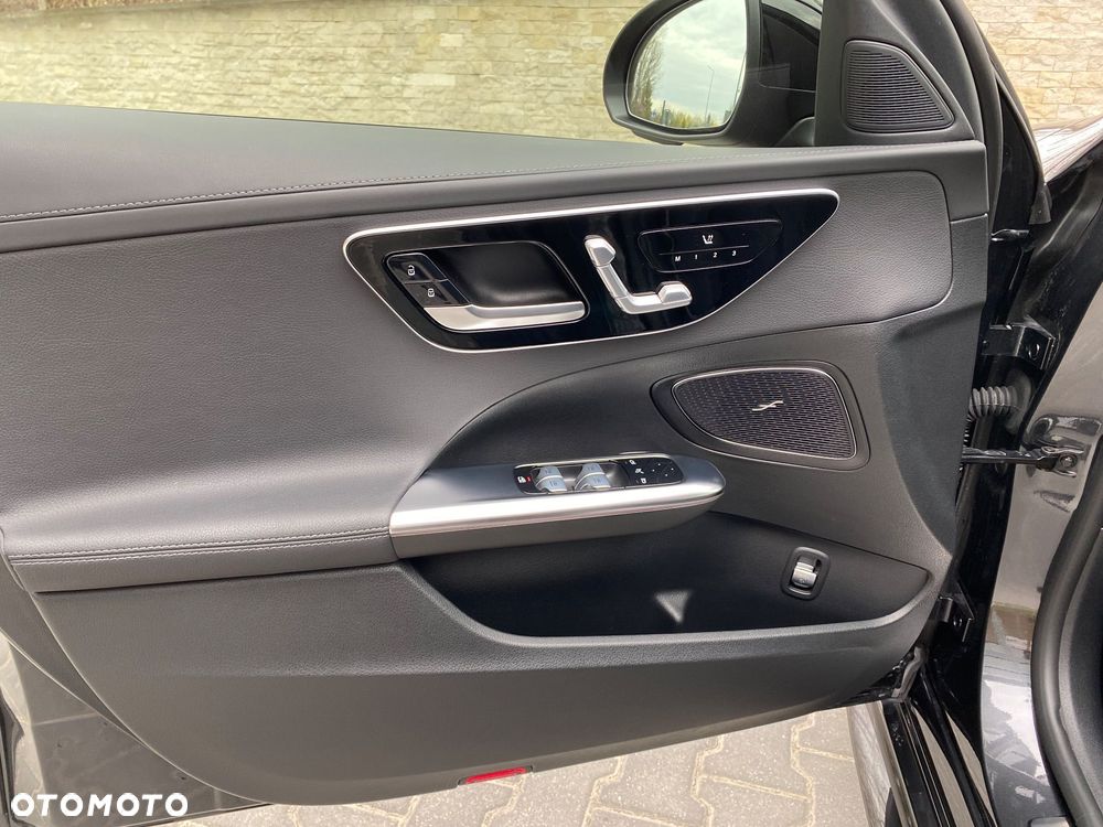 Mercedes-Benz Klasa C 200 d mHEV AMG - 29