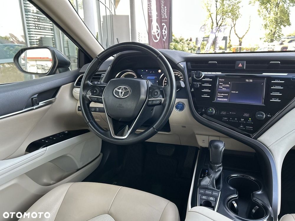 Toyota Camry 2.5 Hybrid Comfort CVT - 13