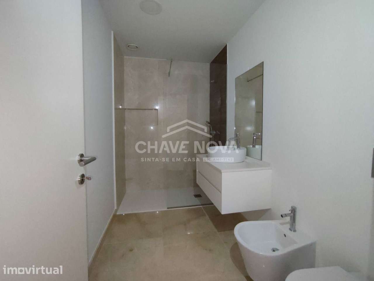 PS - Apartamento T0+1 Novo 6º piso Empreendimento Caulinos Residences - Grande imagem: 4/19