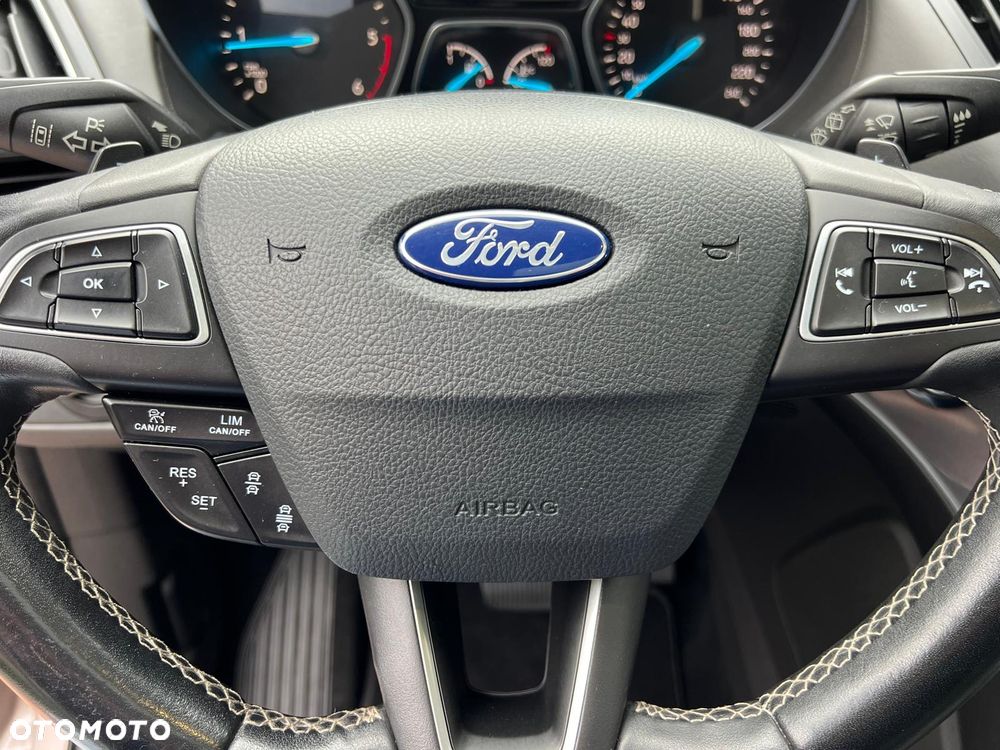 Ford Kuga 2.0 TDCi 4x4 Vignale - 16