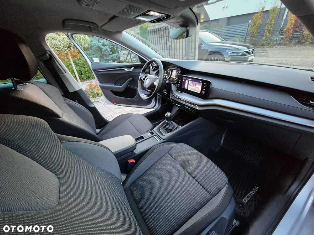 Skoda Octavia 1.5 TSI Ambition - 9
