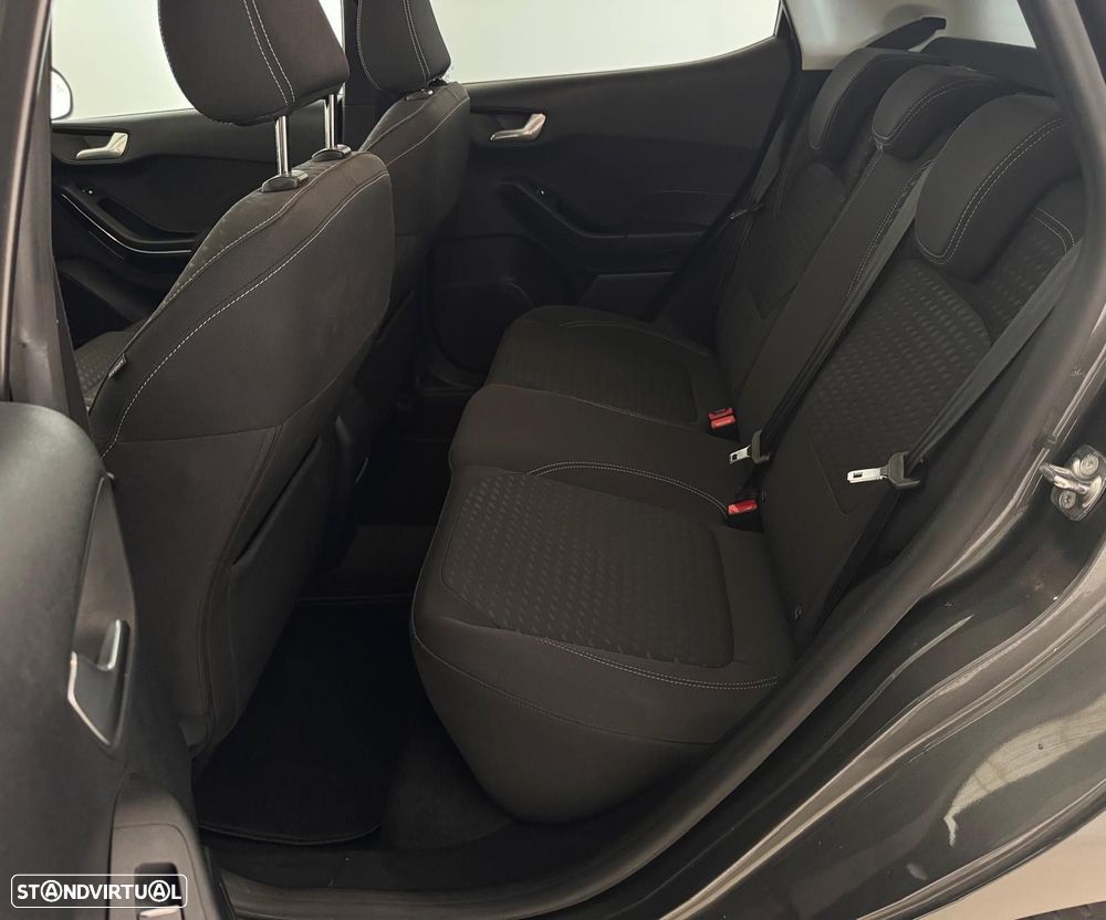 Ford Fiesta - 24