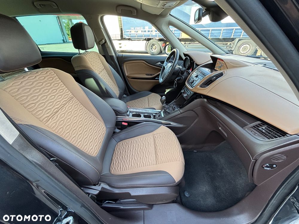 Opel Zafira - 31