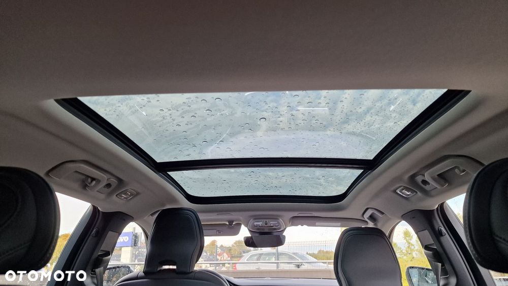 Volvo V60 Cross Country - 17