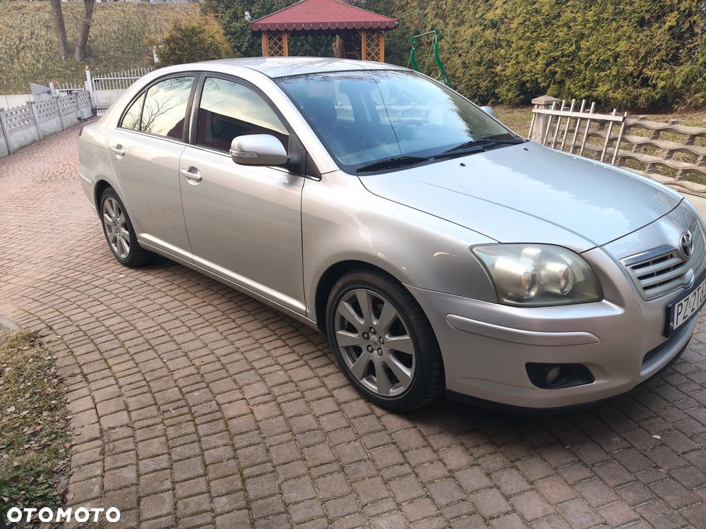 Toyota Avensis 2.0 D-4D Sol - 8