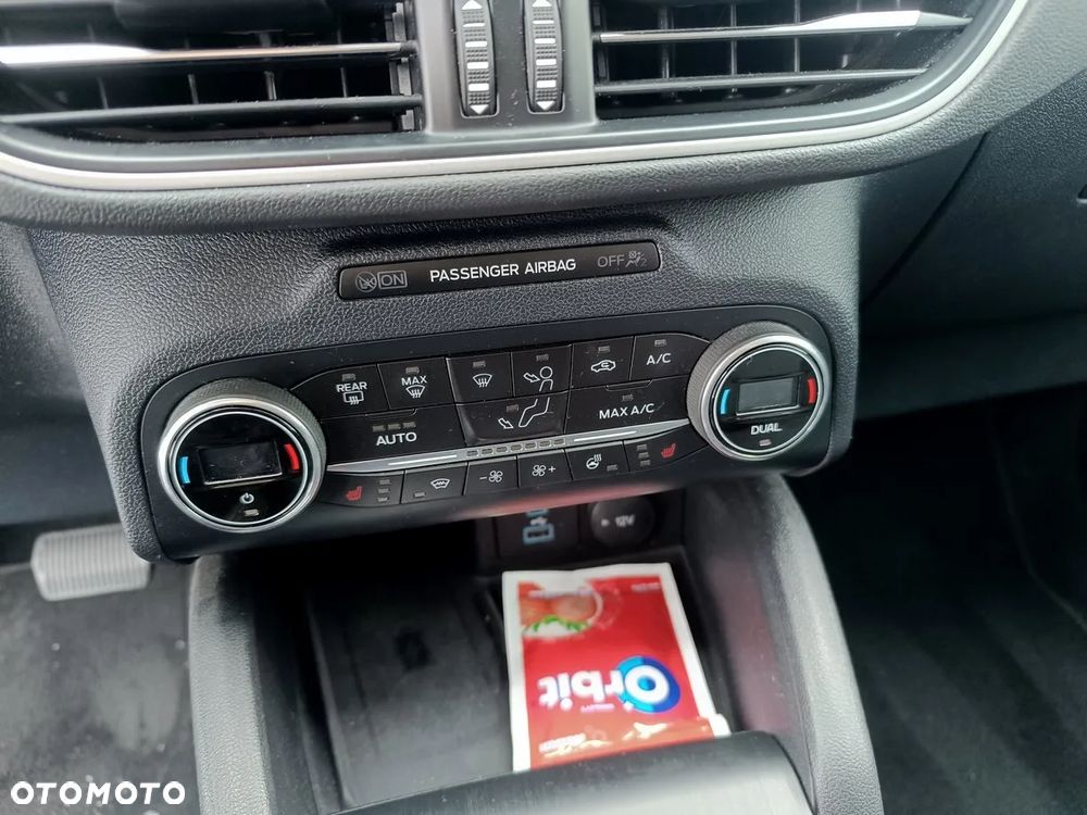 Ford Kuga 2.0 EcoBlue AWD Titanium - 12