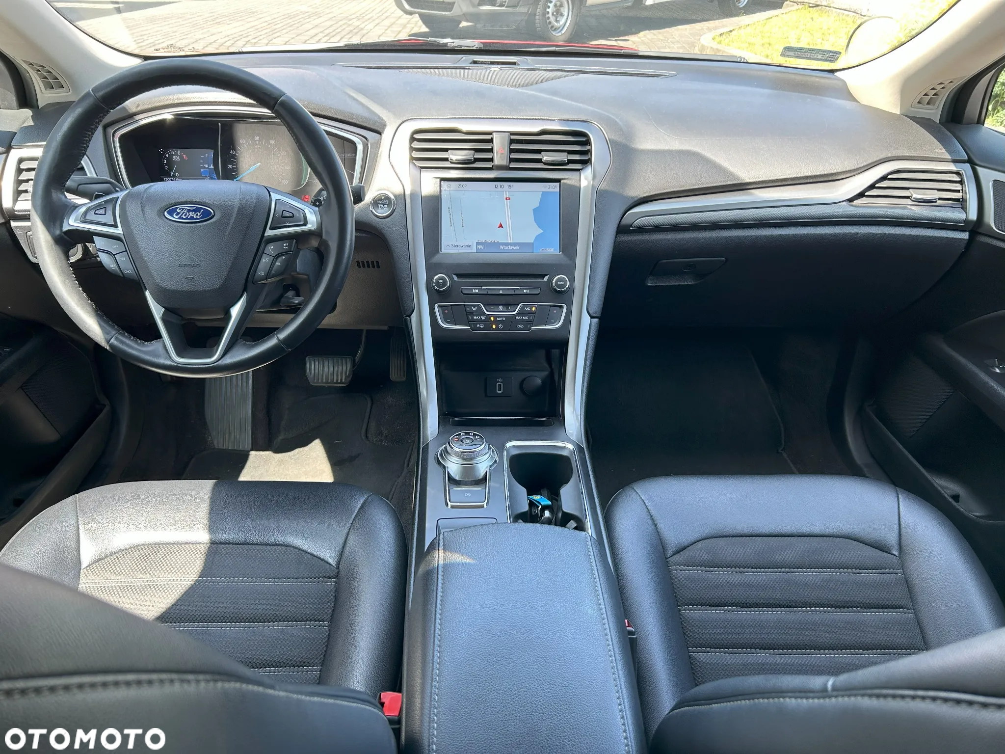 Ford Fusion - 11