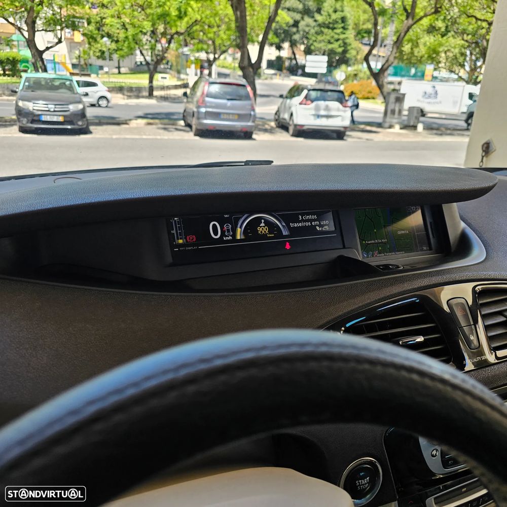 Renault Grand Scénic 1.5 dCi Luxe 7L - 23