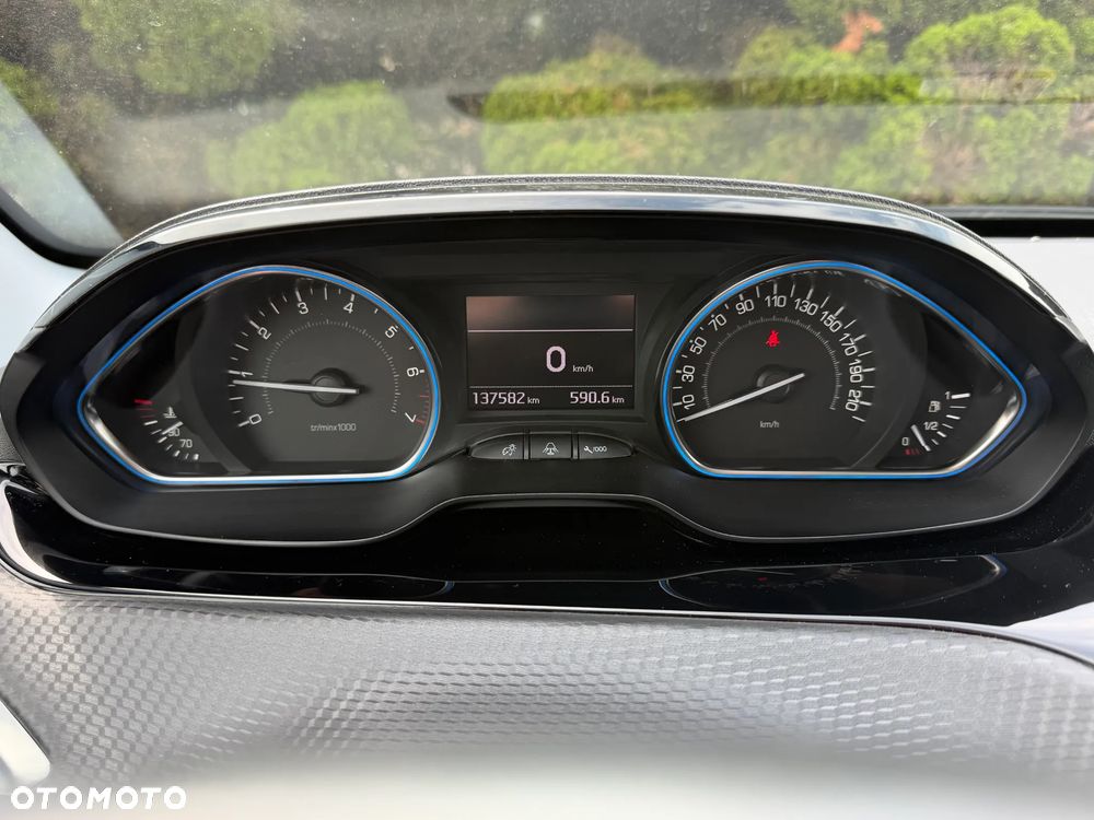 Peugeot 2008 PureTech 110 Stop&Start Allure - 33