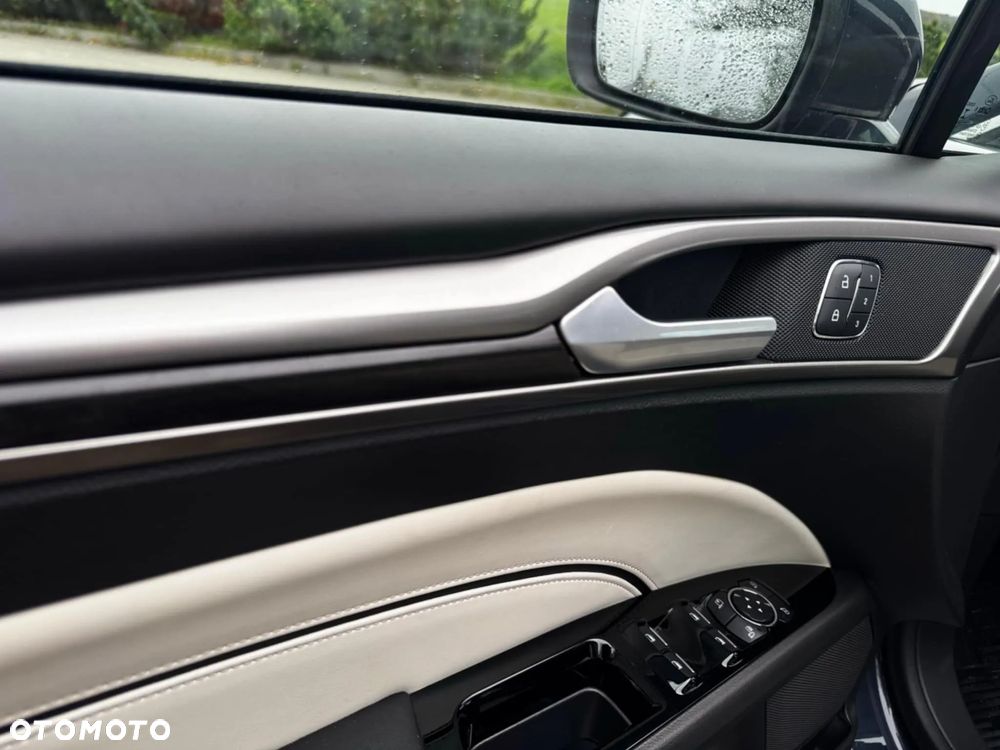 Ford Mondeo 2.0 EcoBlue VIGNALE - 25