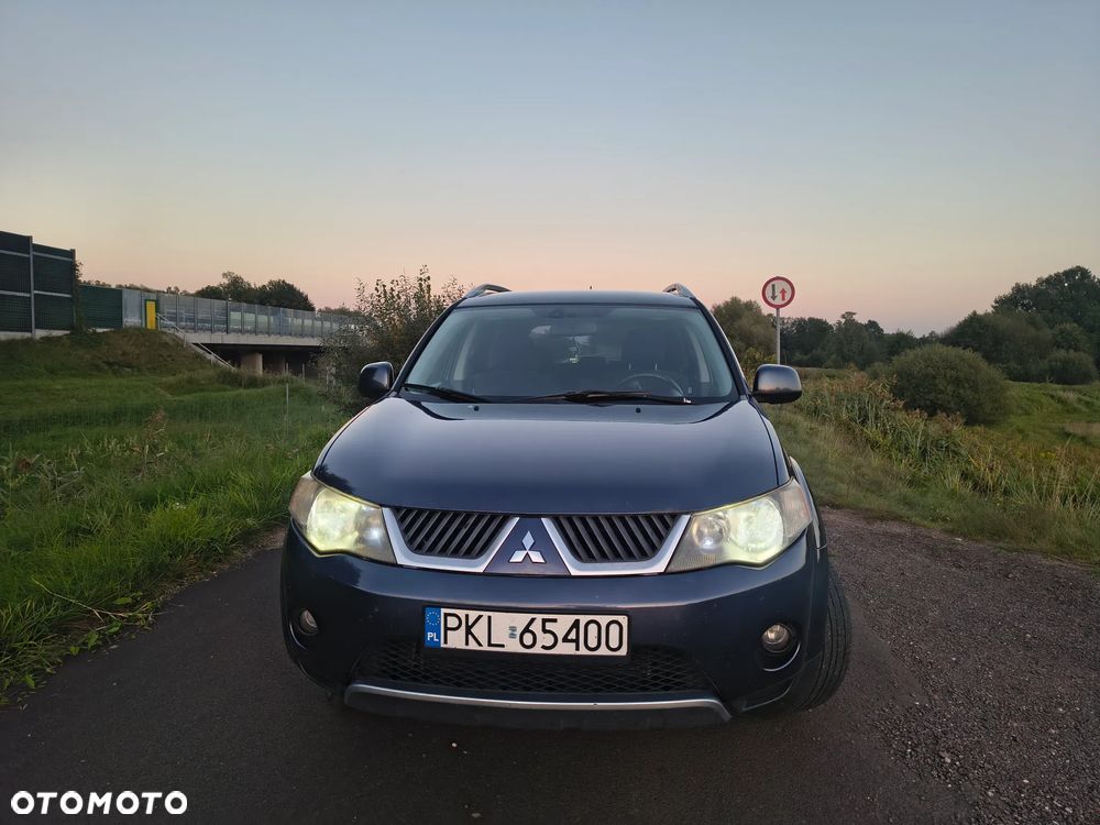 Mitsubishi Outlander 2.4 4WD Intense - 13