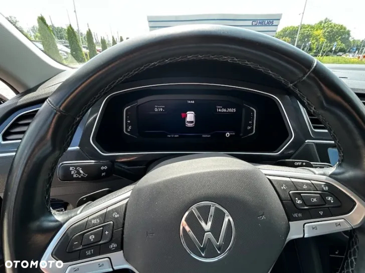Volkswagen Tiguan Allspace - 11