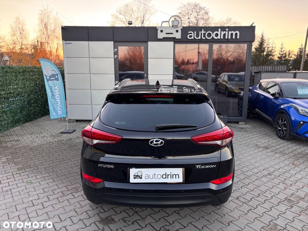 Hyundai Tucson 1.7 CRDI BlueDrive Style 2WD - 15