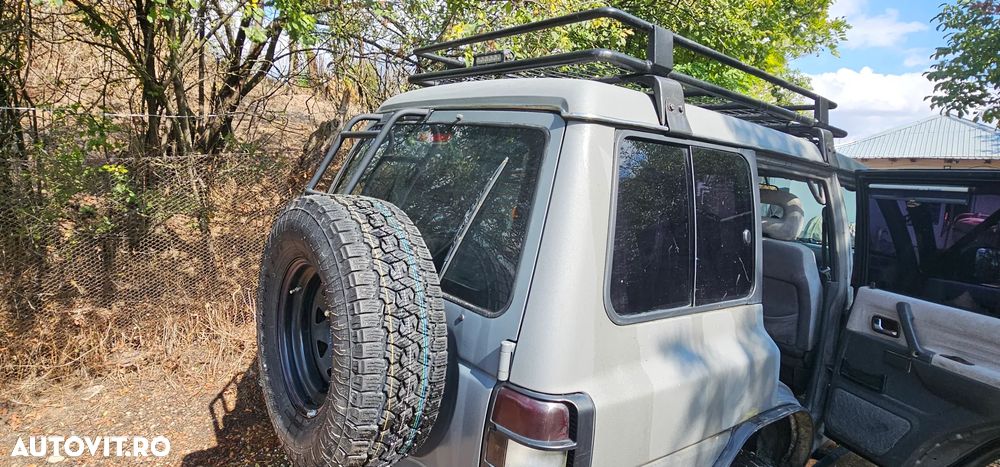 Mitsubishi Pajero - 10