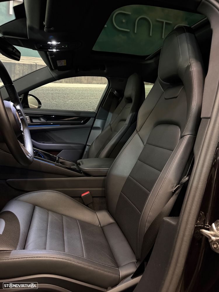 Porsche Panamera 4 E-Hybrid - 17