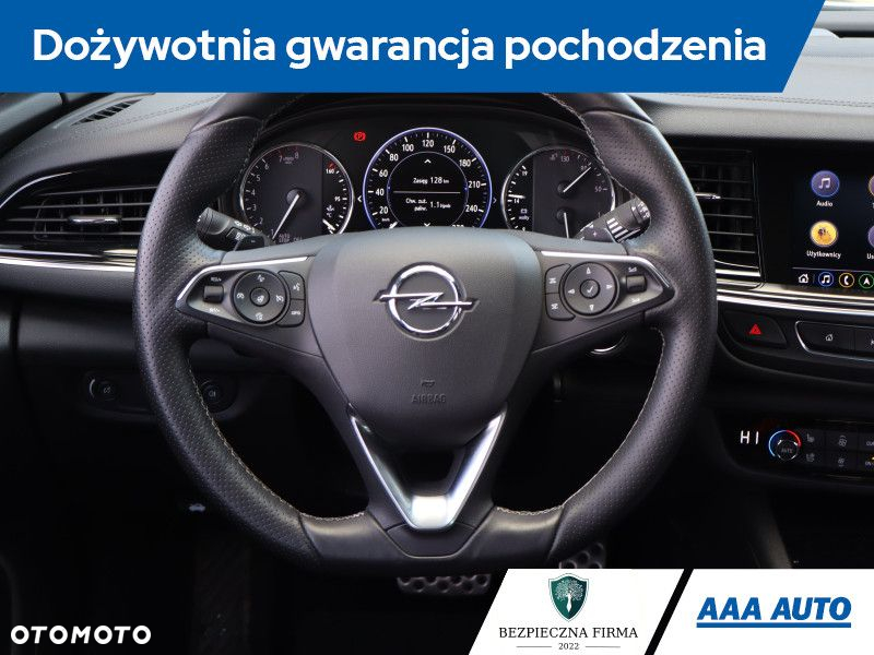 Opel Insignia - 22