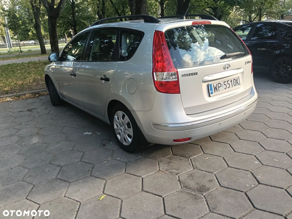 Hyundai i30 1.6 Classic - 12