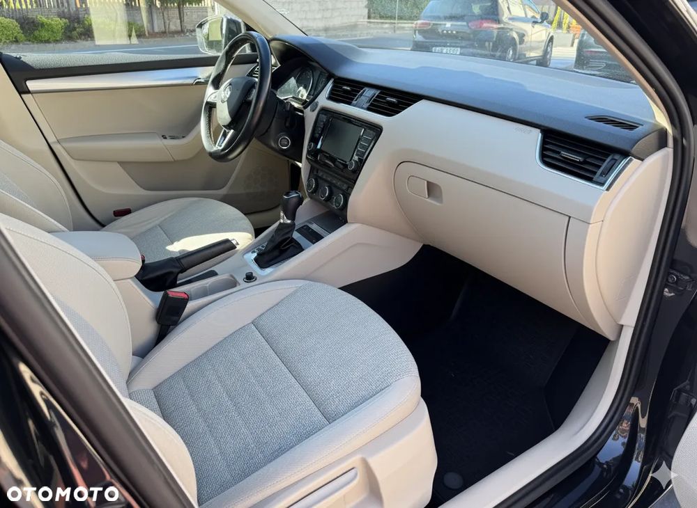 Skoda Octavia 2.0 TDI Style DSG - 7