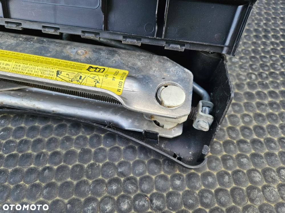 Lewarek 8E0011031 Podnosnik Etui Obudowa Komplet Audi A4 B6 B7 - 5