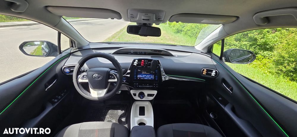 Toyota Prius 1.8 Dual VVT-i Sol+ - 10